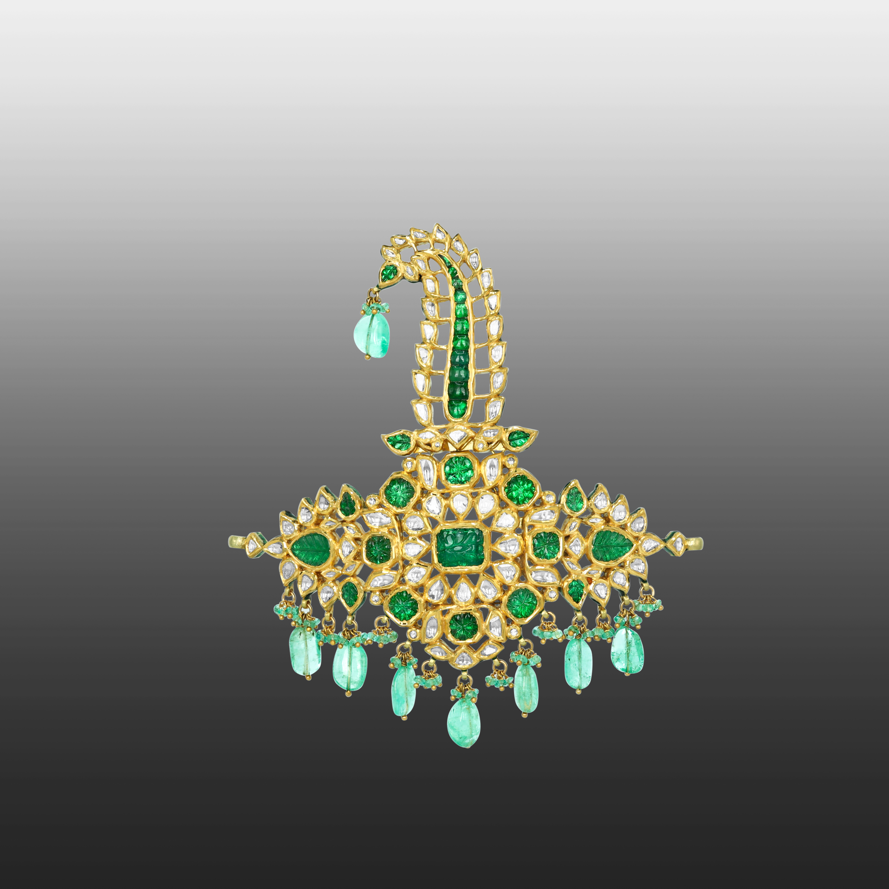 Majestic Emerald Kalangi with Intricate Regal Detailing